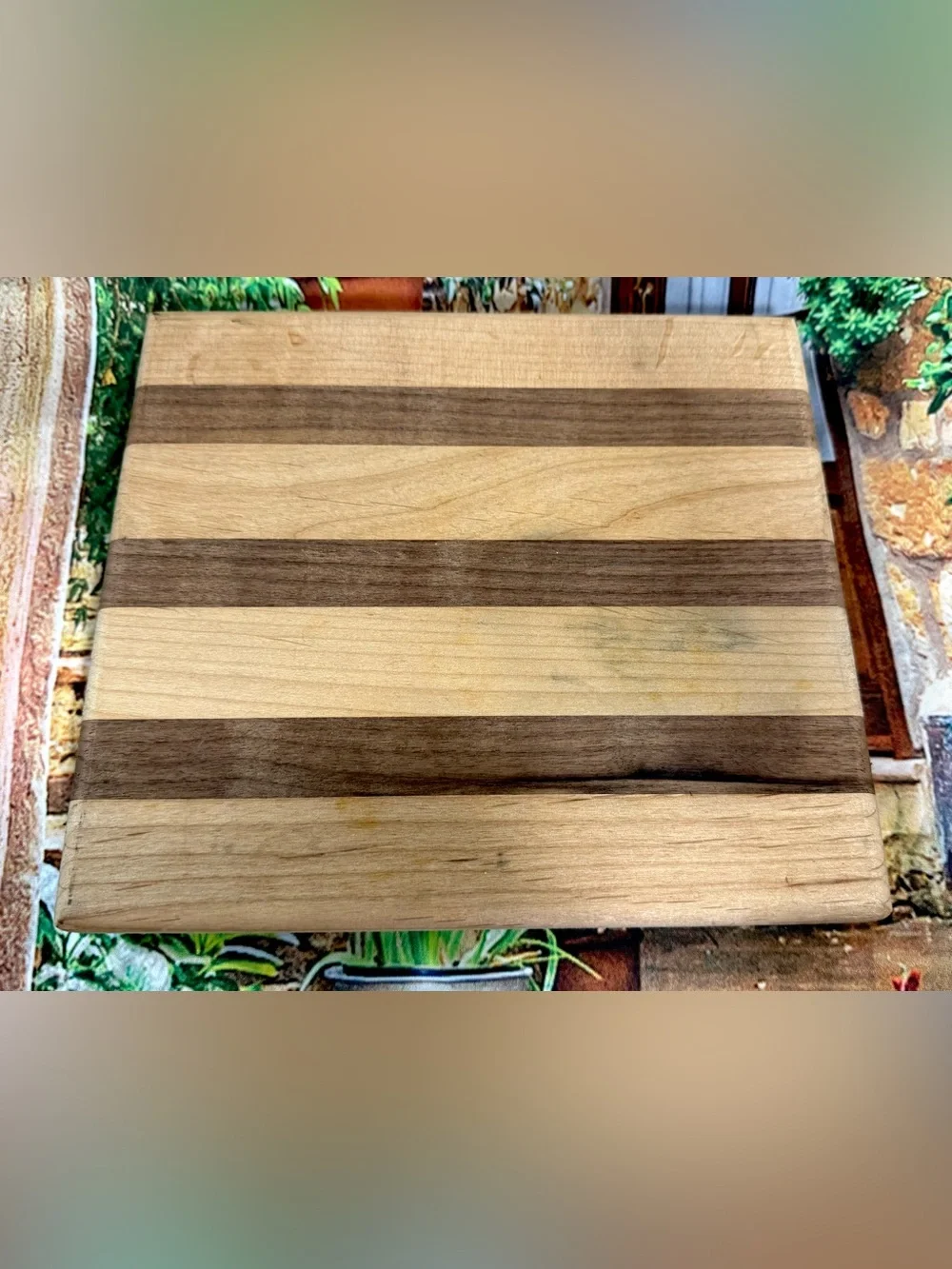 The Ulu Factory Alaska Birch & Walnut Stripe Chopping Bowl Board Hand Made
